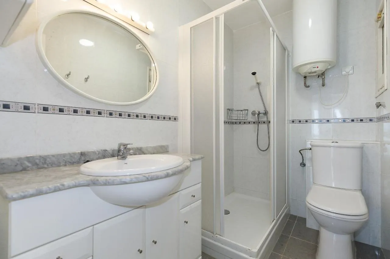 Uhc Esquirol Apartments Cambrils